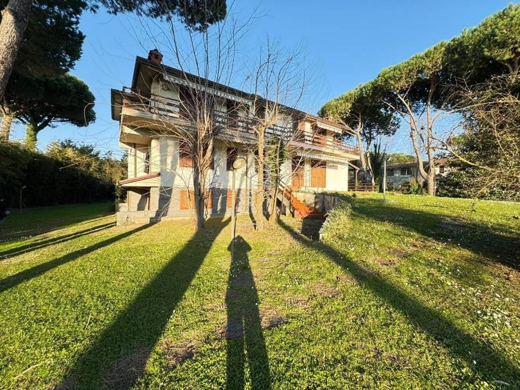 7 Schlafzimmer Villa in Massa, Italy, Nr. 337279