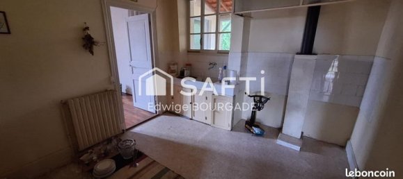 3 bedrooms House in Lot, France No. 300624 8