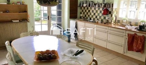 3 bedrooms House in Lot, France No. 300624 3