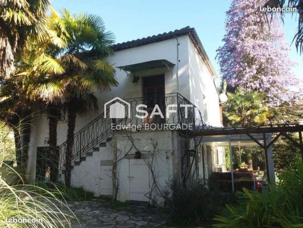 3 bedrooms House in Lot, France No. 300624