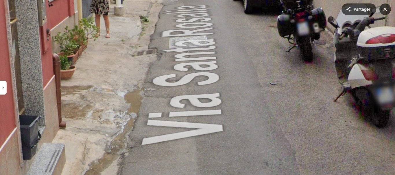 Apartamento de 2 dormitorios en Cagliari, Italy No. 59416