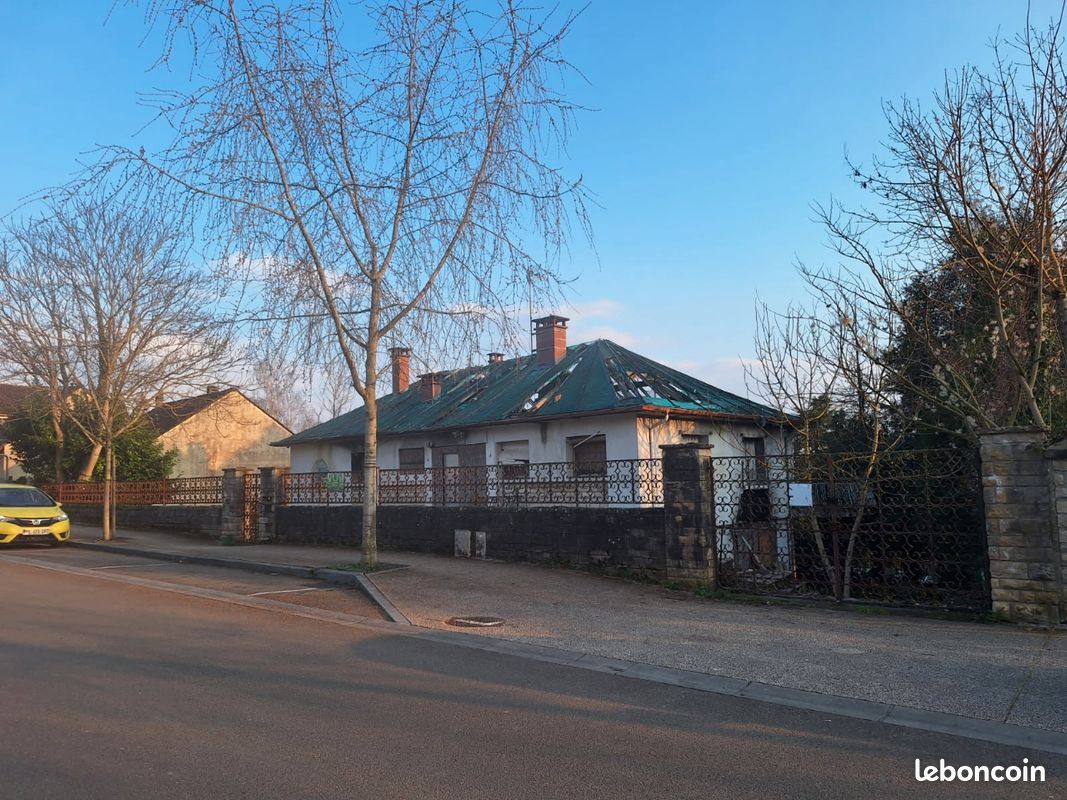 Terreno en Joigny, France No. 339709