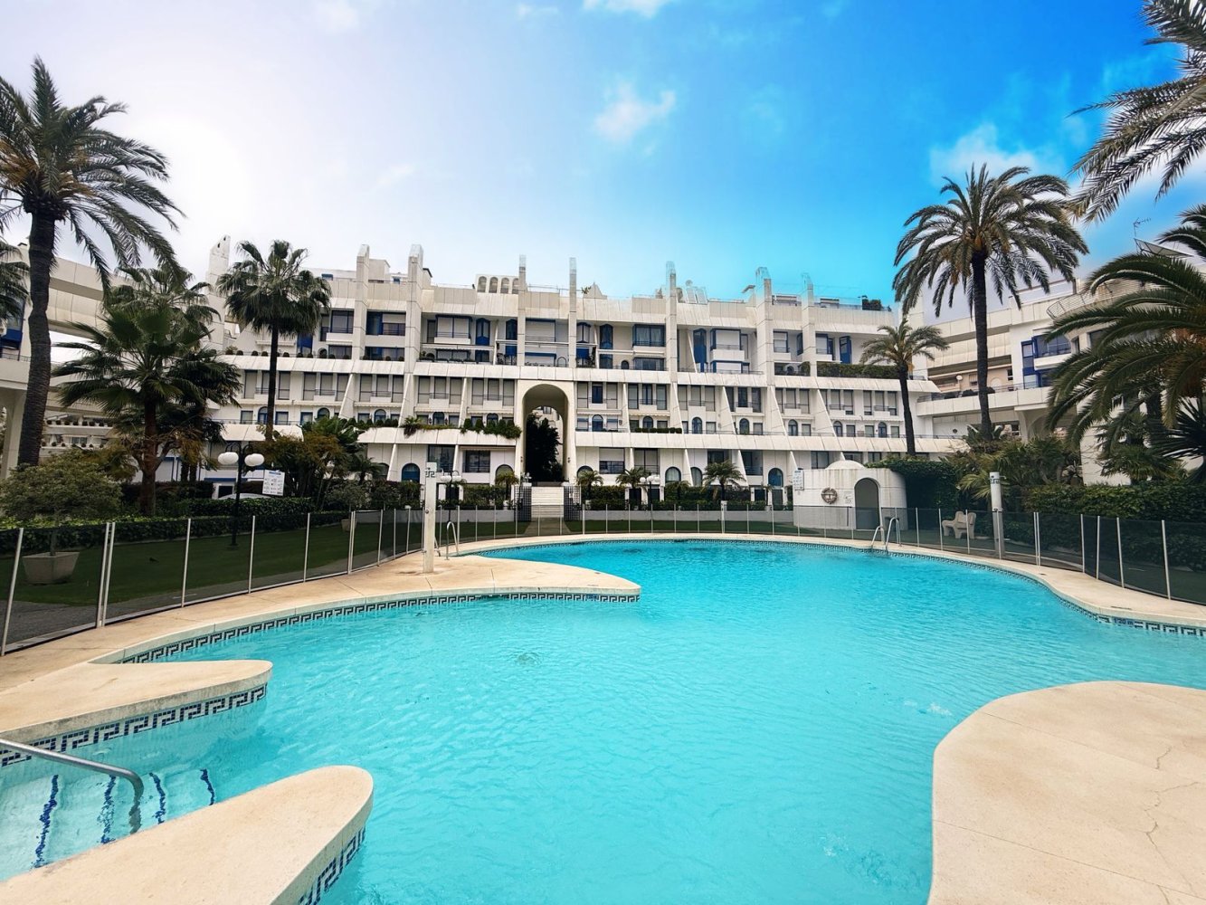 2 bedrooms Duplex in Marbella, Spain No. 147115