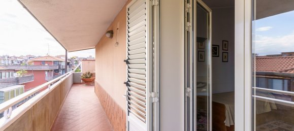 Квартира с 7 комнатами в Катания, Италия № 276967 5