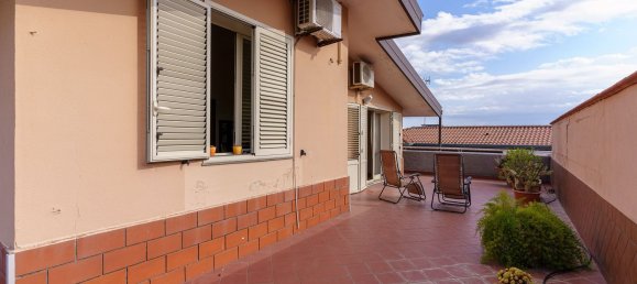 Квартира с 7 комнатами в Катания, Италия № 276967 9