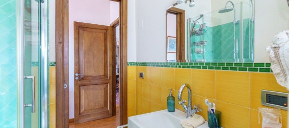 Квартира с 7 комнатами в Катания, Италия № 276967 25