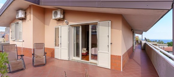 Квартира с 7 комнатами в Катания, Италия № 276967 7