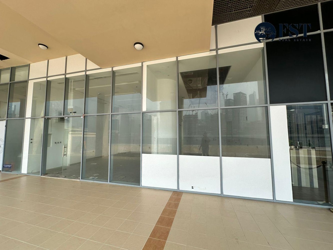 Магазин 131.1м² в Бизнес-Бэй, ОАЭ № 31836