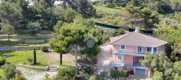 4 Schlafzimmer Villa in Cipressa, Italy, Nr. 89974 6