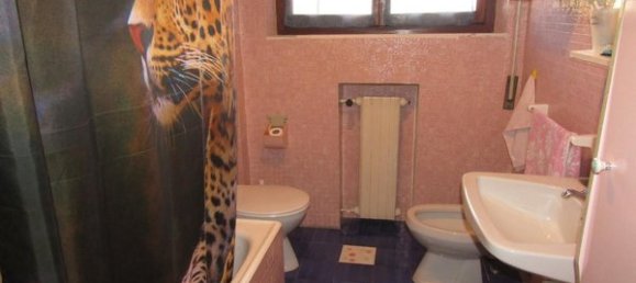 Квартира с 5 комнатами в Каррара, Италия № 31133 20