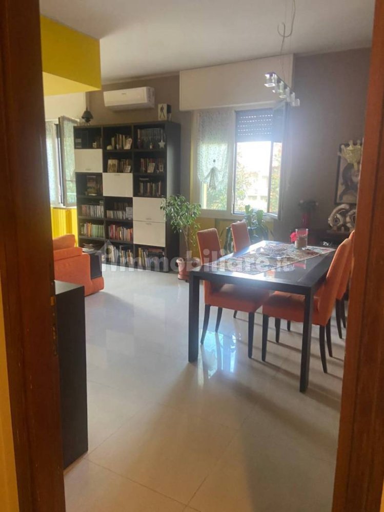 2 bedrooms Apartment in Solaro, Italy No. 319936