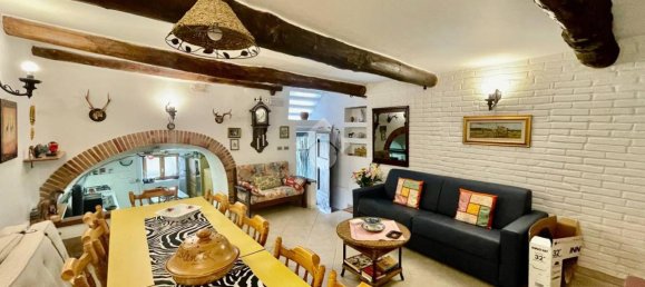 4 rooms House in Valchiusa, Italy No. 22265 5