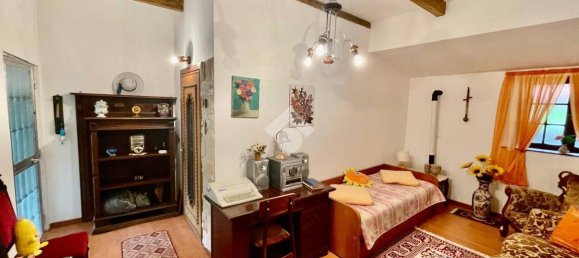 4 rooms House in Valchiusa, Italy No. 22265 9