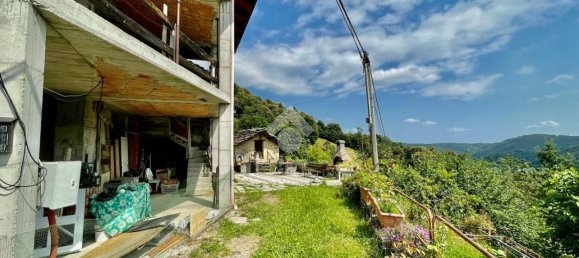 4 rooms House in Valchiusa, Italy No. 22265 13