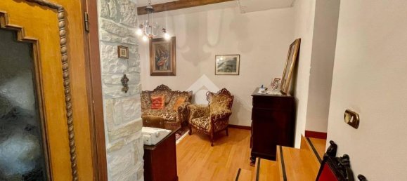 4 rooms House in Valchiusa, Italy No. 22265 20