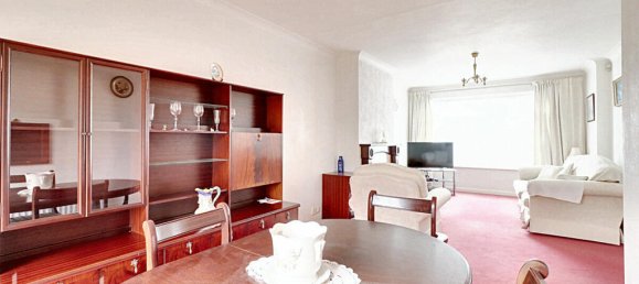 3 bedrooms House in Hayes, United Kingdom No. 5051 5