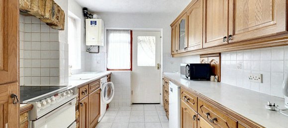 3 bedrooms House in Hayes, United Kingdom No. 5051 6