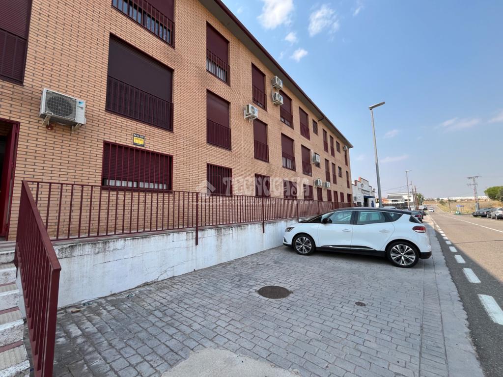 3 rooms Apartment in Toledo, Spain No. 203781