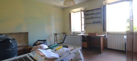 4 bedrooms House in Capannori, Italy No. 300519 13