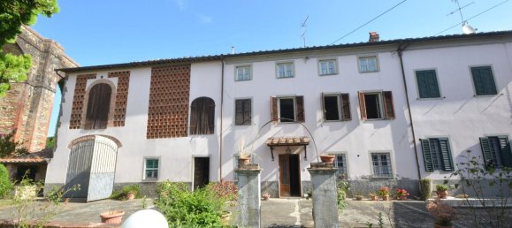 4 bedrooms House in Capannori, Italy No. 300519 18