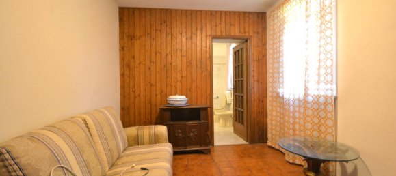 4 bedrooms House in Capannori, Italy No. 300519 8