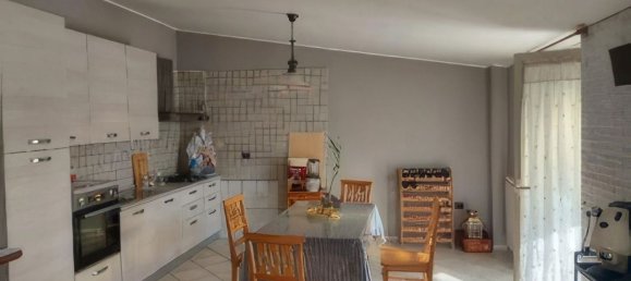 5 rooms Apartment in Villaricca, Italy No. 12466 6