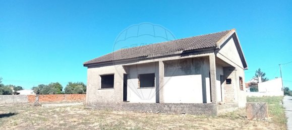 2 bedrooms House in Santarem, Portugal No. 19764 2