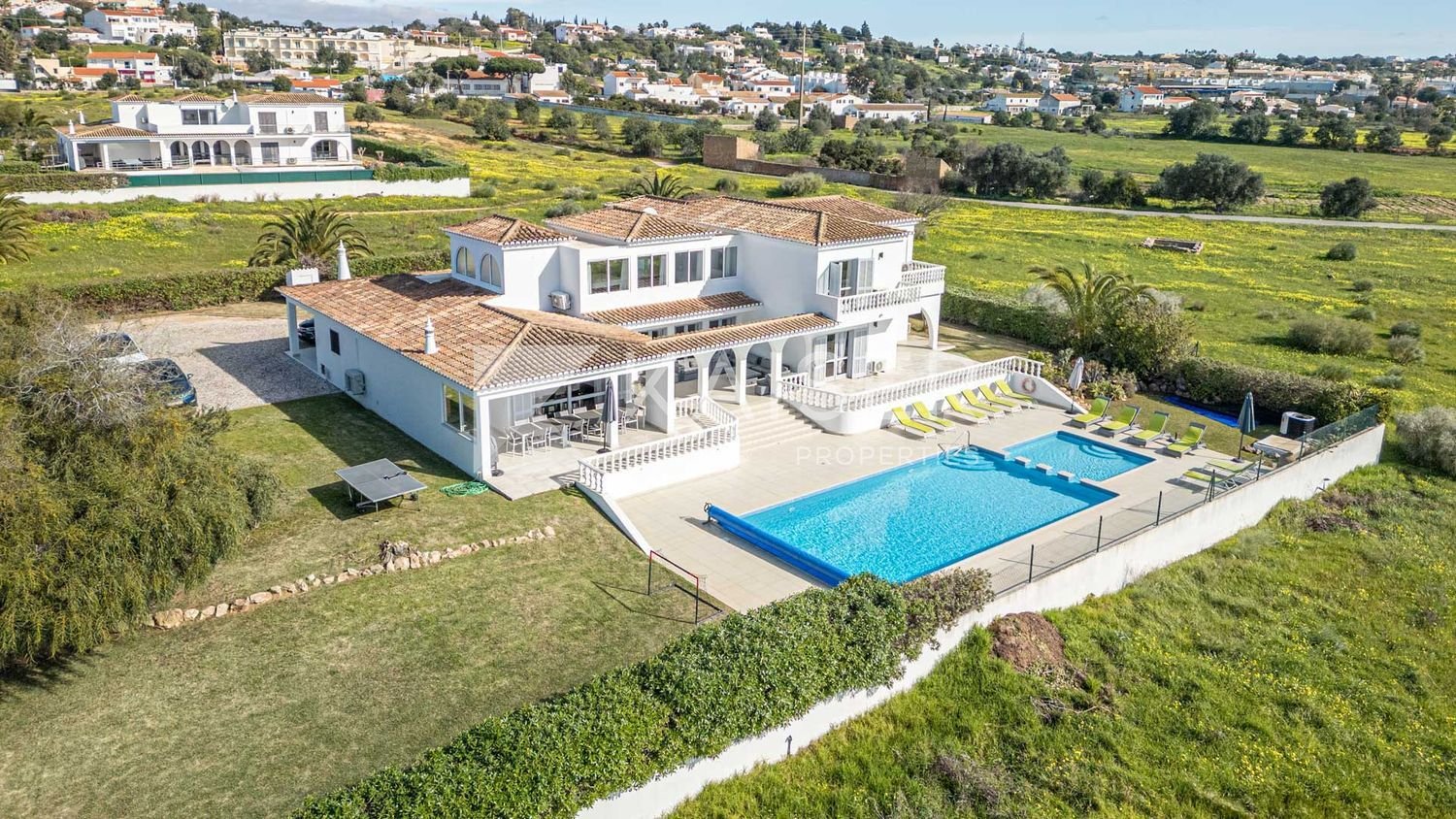 6 bedrooms House in Guia, Portugal No. 110439