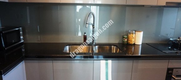60m² Apartment in District 1, Vietnam No. 10644 3