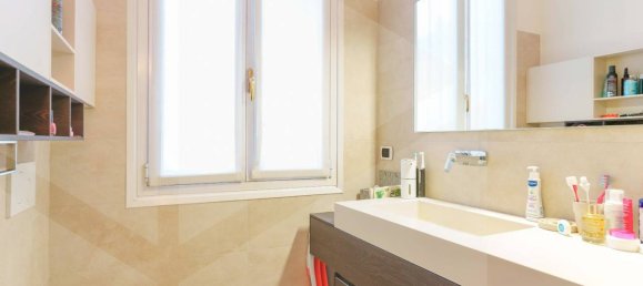 3 rooms Apartment in Bologna, Italy No. 21085 18