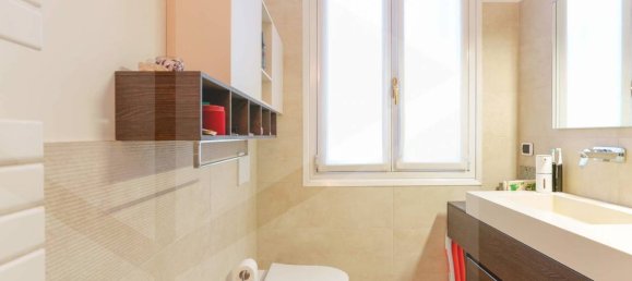 3 rooms Apartment in Bologna, Italy No. 21085 17