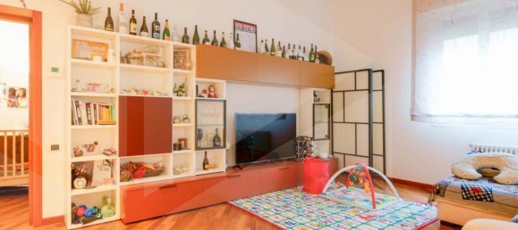 3 rooms Apartment in Bologna, Italy No. 21085 41