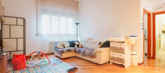 3 rooms Apartment in Bologna, Italy No. 21085 37