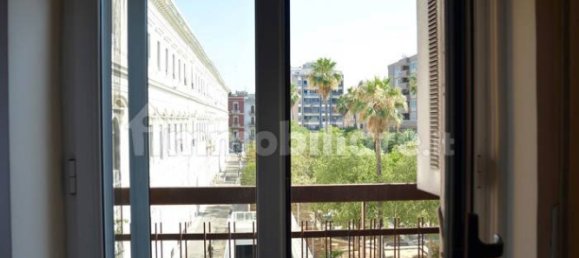 Квартира с 2 спальнями в Бари, Италия № 278656 22