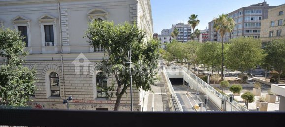 Квартира с 2 спальнями в Бари, Италия № 278656 7