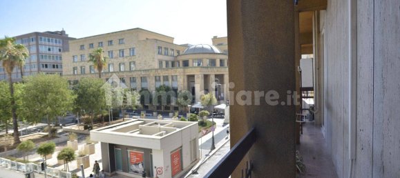 Квартира с 2 спальнями в Бари, Италия № 278656 14