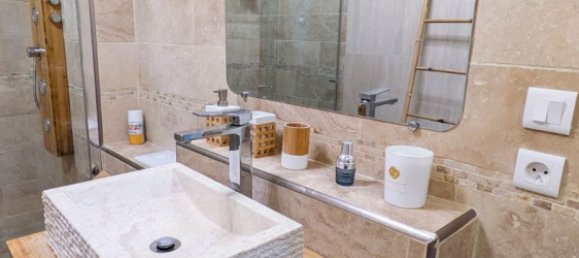 1 bedroom Apartment in Courbevoie, France No. 133582 7