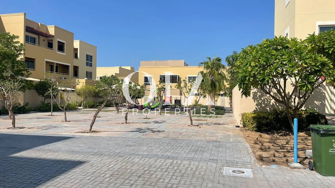 3 Schlafzimmer Villa in Al Raha Gardens, UAE, Nr. 21712