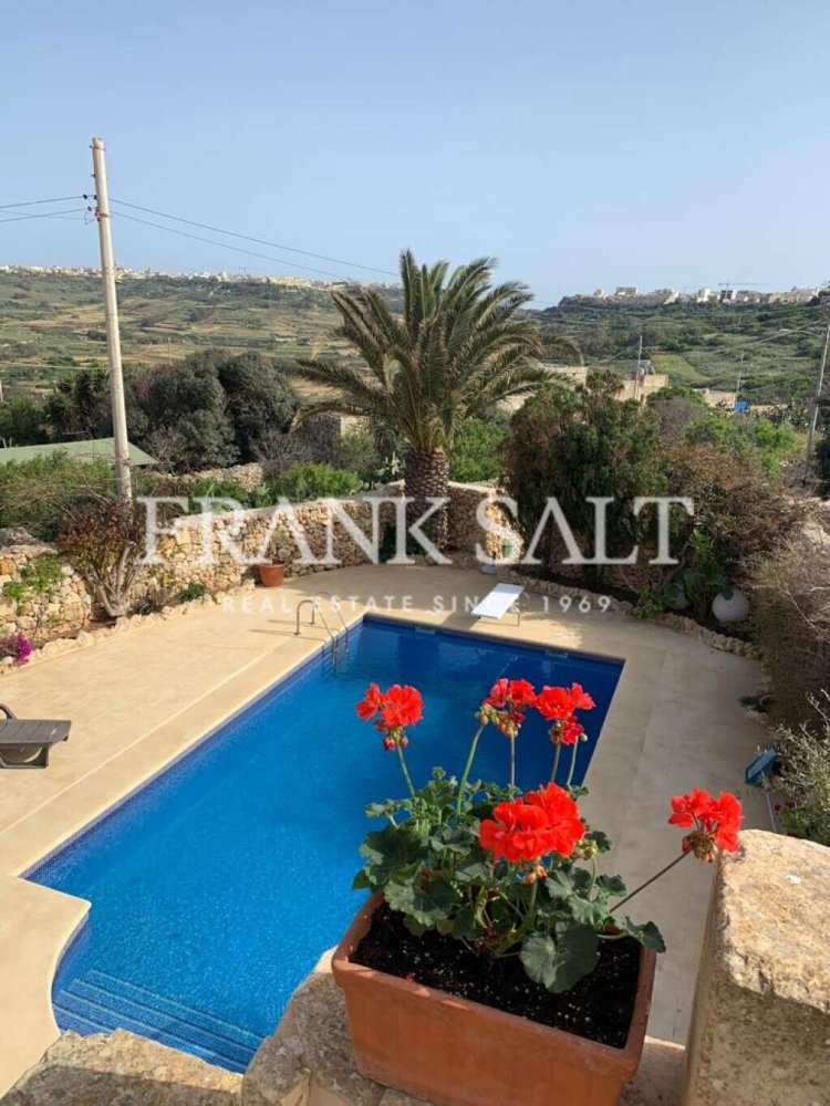 3 bedrooms House in Xaghra, Malta No. 5962