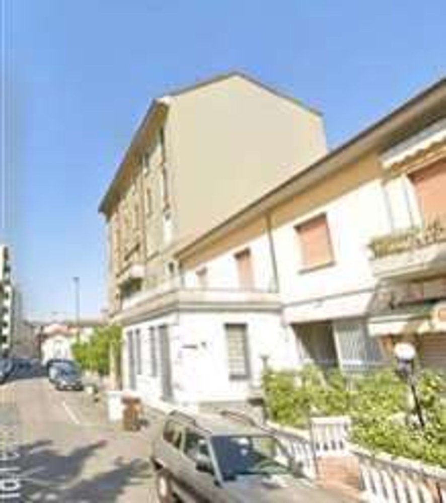 3 rooms Apartment in Sesto San Giovanni, Italy No. 11028