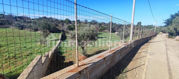 Земельный участок 25000м² в Полиньяно а Маре, Италия № 22201 19