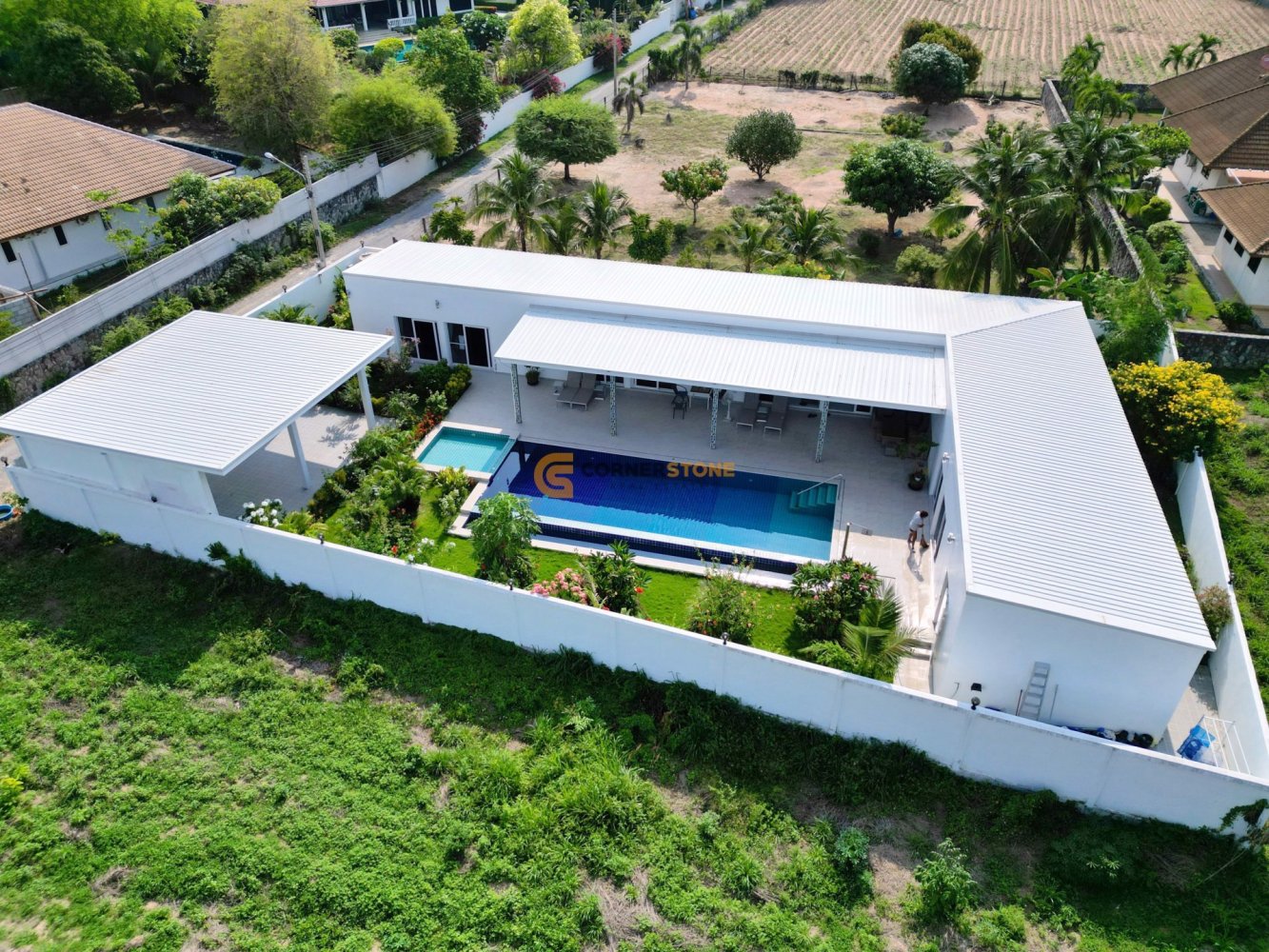 215m² Cafe / restaurant in Pattaya, Thailand No. 19672