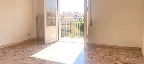 5 rooms Apartment in Albenga, Italy No. 284319 3