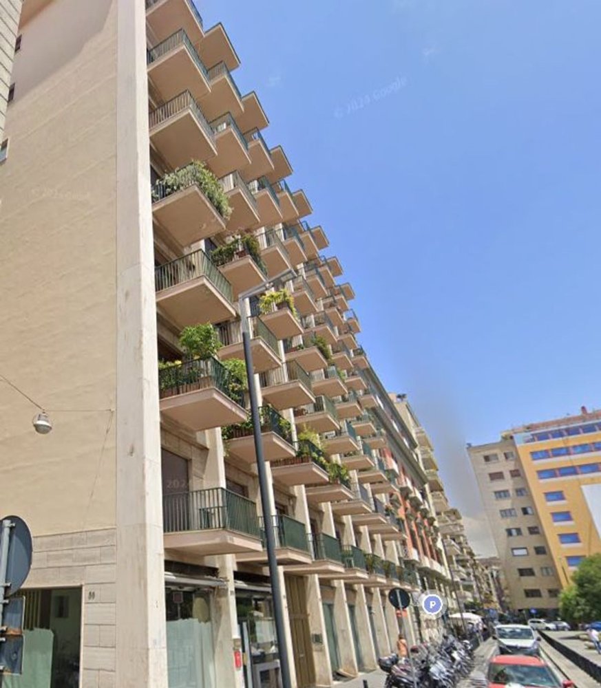 4 rooms Apartment in Naples, Italy No. 14227