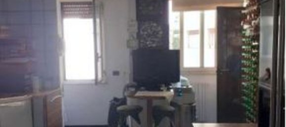 4 rooms Apartment in Naples, Italy No. 14227 6