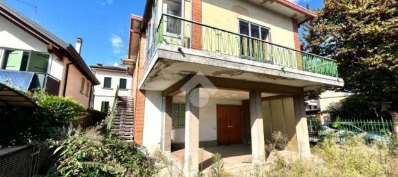 4 bedrooms Villa in Padua, Italy No. 361647 4