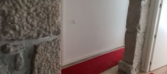 537m² Building in Porto, Portugal No. 142179 7