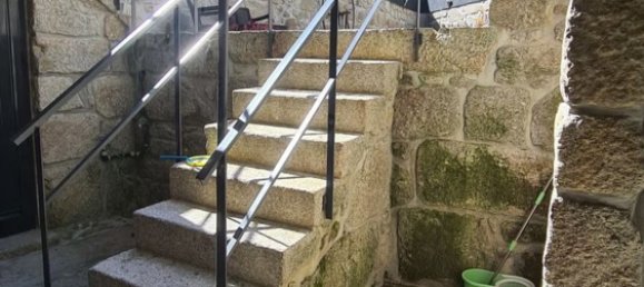 537m² Building in Porto, Portugal No. 142179 14