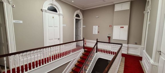 537m² Building in Porto, Portugal No. 142179 25