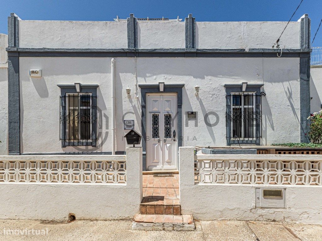 2 bedrooms House in Loule, Portugal No. 251410